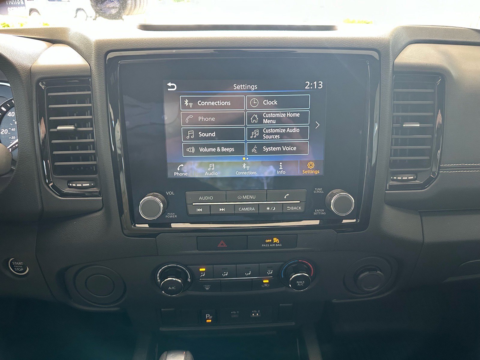 Used 2023 Nissan Frontier SV w/ Midnight Edition Package RWD image 31
