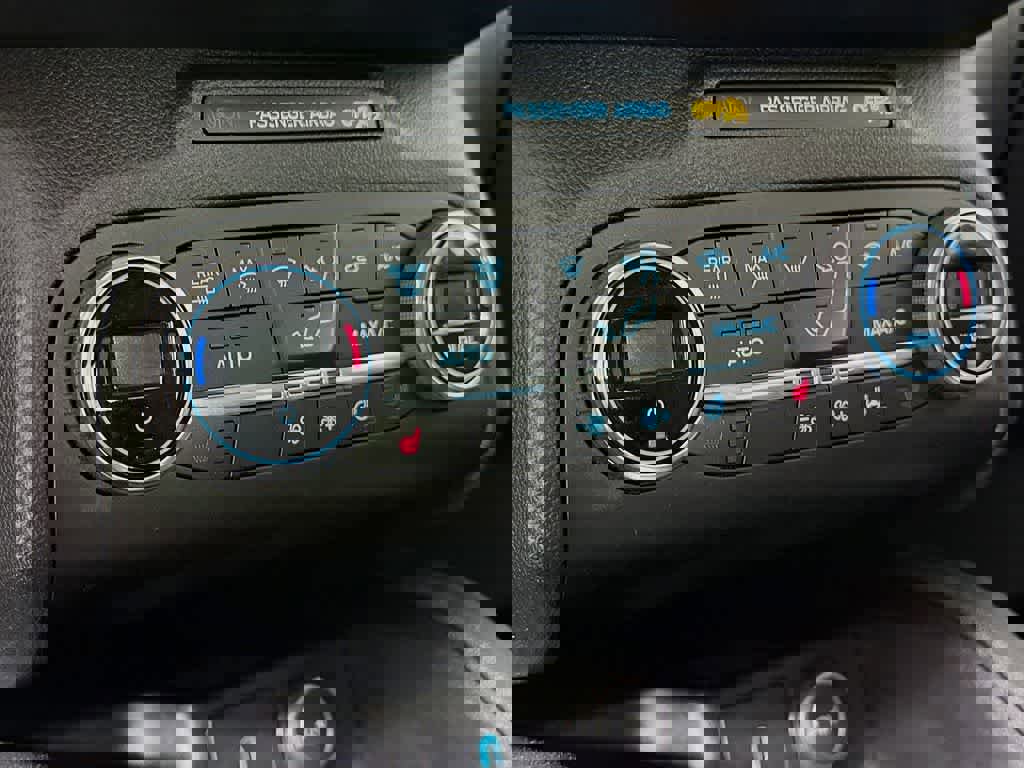 Certified 2020 Ford Escape Titanium image 21