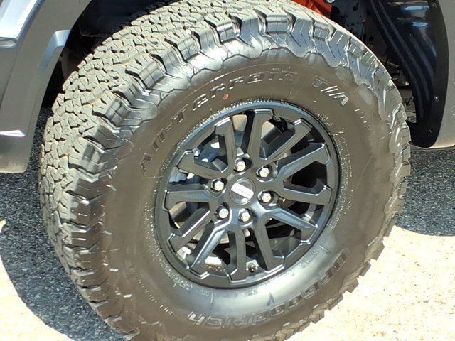 Certified 2025 Ford F150 Raptor AWD/4WD image 30