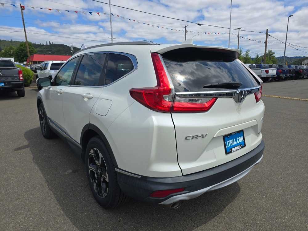 Used 2018 Honda CR-V Touring image 3