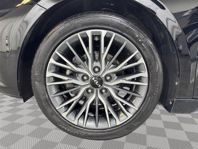 Used 2023 Kia Forte GT-Line w/ GT-Line Premium Package FWD image 11