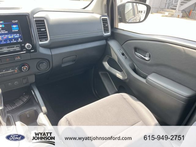 Used 2023 Nissan Frontier SV AWD/4WD image 14