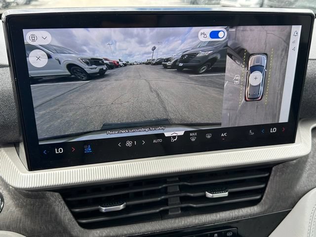 Certified 2025 Ford Explorer Platinum w/ Ultimate Package AWD/4WD image 22