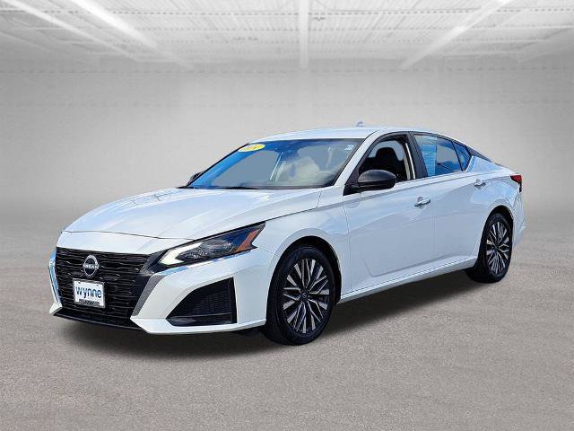 Used 2024 Nissan Altima 2.5 SV FWD image 4