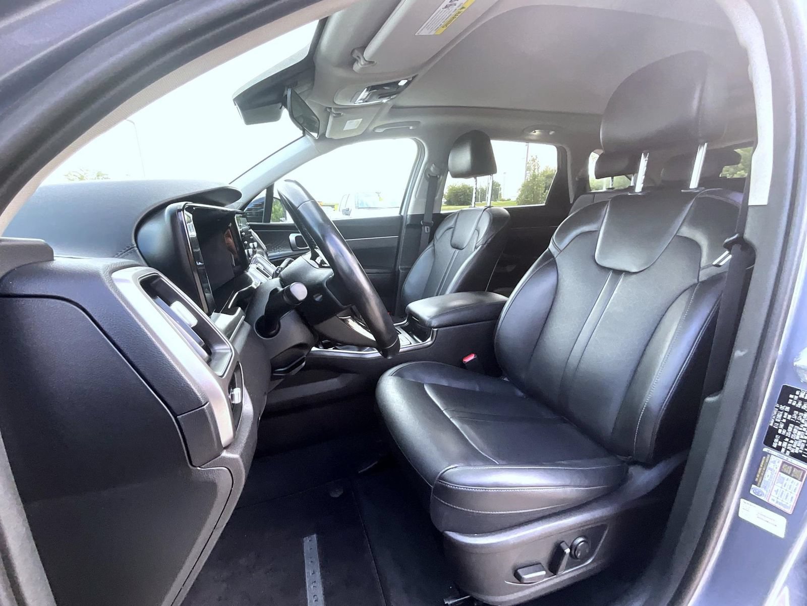 Used 2021 Kia Sorento S w/ Panoramic Sunroof Package AWD/4WD image 10