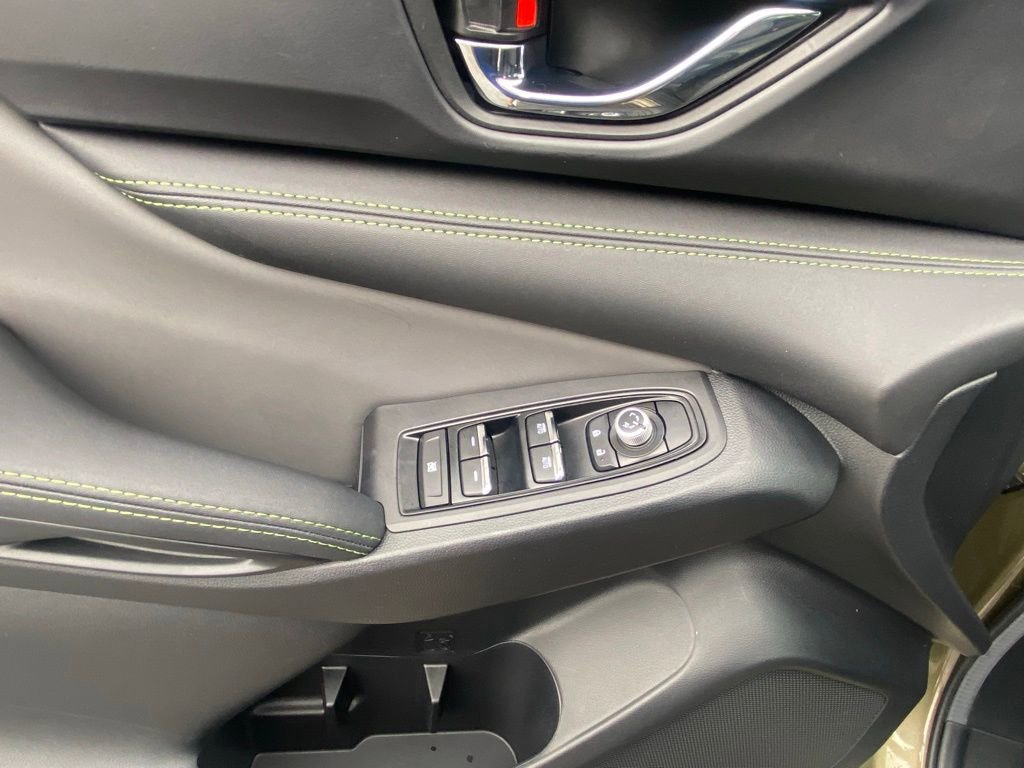 Used 2024 Subaru Ascent Onyx Edition image 11