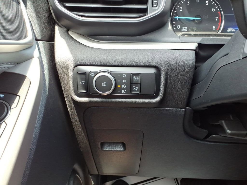 Certified 2024 Ford Explorer XLT w/ Equipment Group 202A AWD/4WD image 17