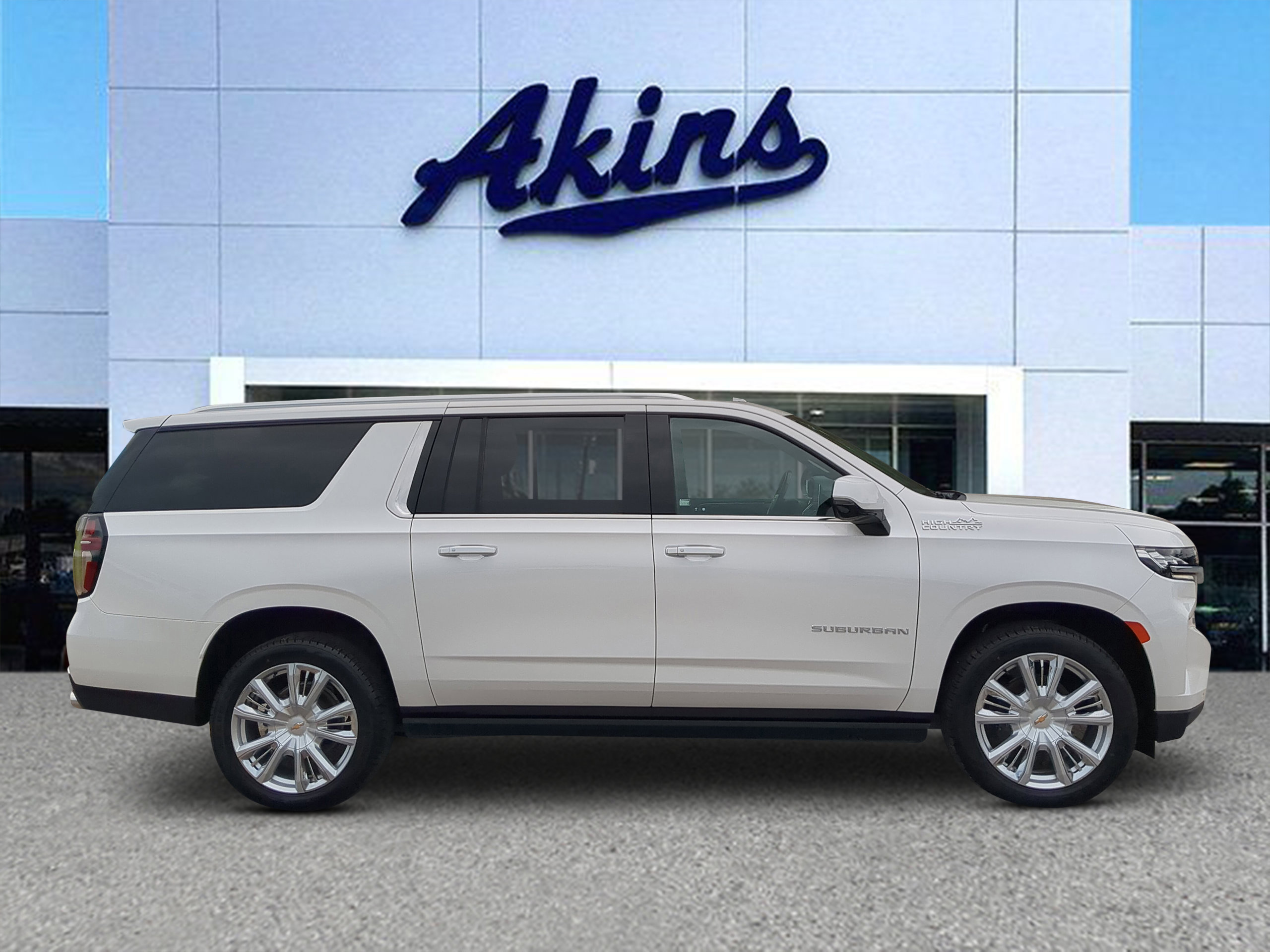 Used 2021 Chevrolet Suburban High Country w/ Premium Package RWD image 1