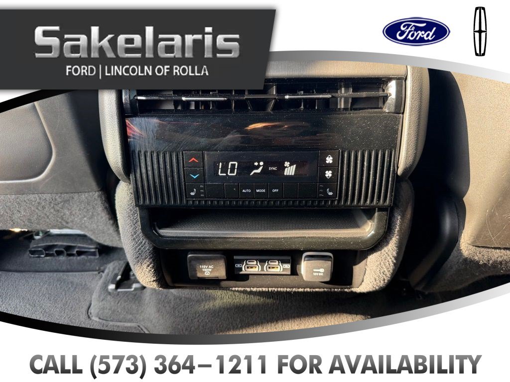 Used 2025 Jeep Wagoneer Series II w/ 8-Passenger Seating Package AWD/4WD image 35
