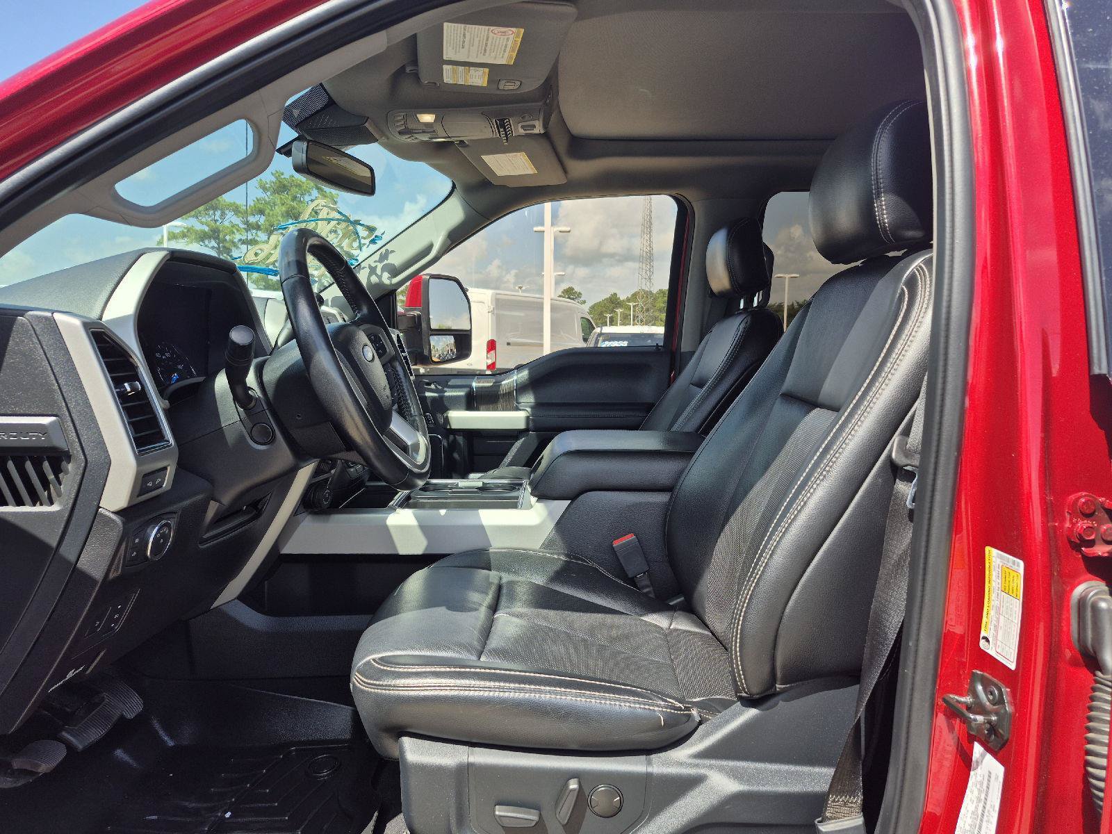 Certified 2021 Ford F250 Lariat w/ Lariat Ultimate Package AWD/4WD image 3