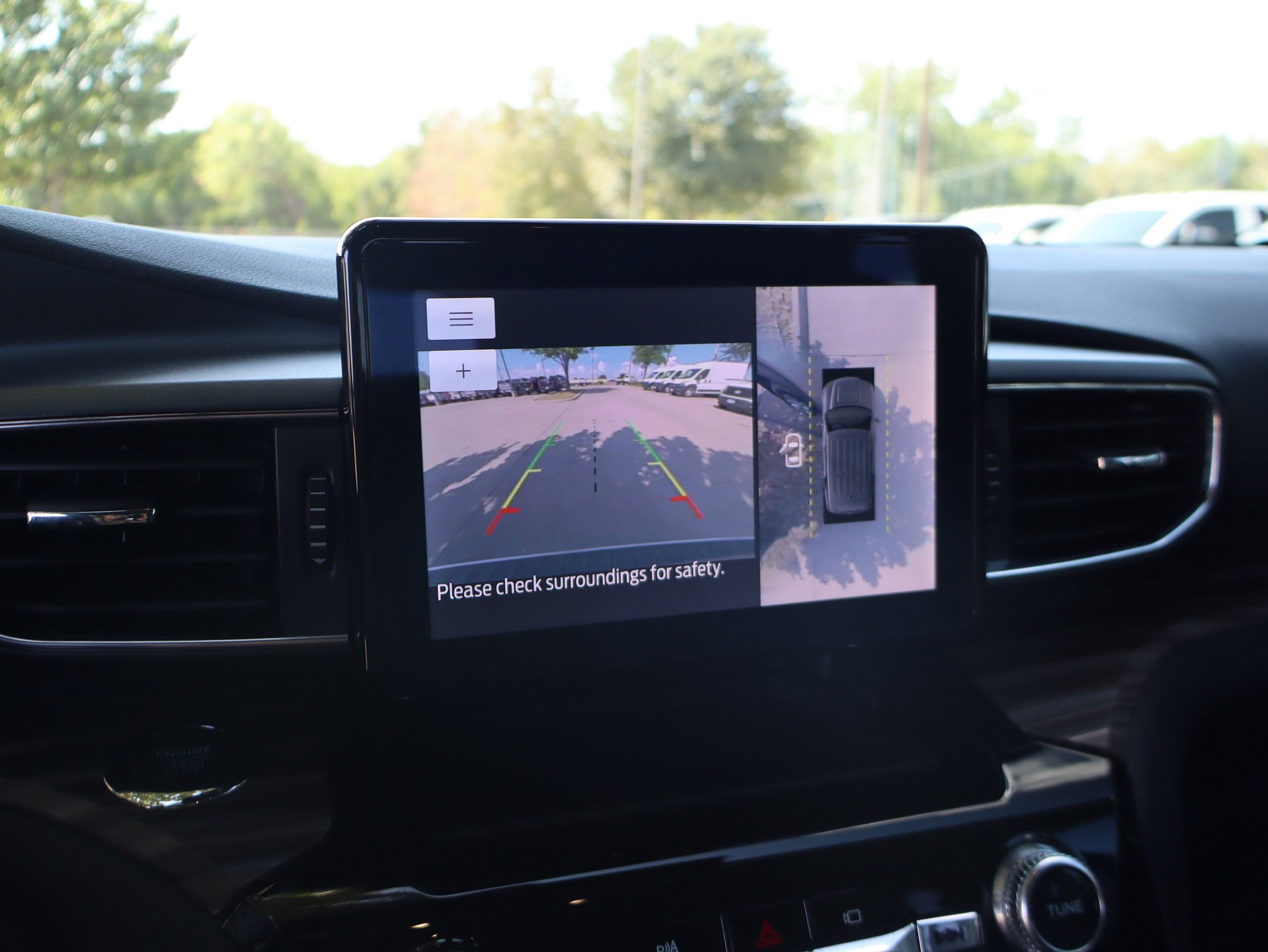Certified 2022 Ford Explorer Limited RWD image 23