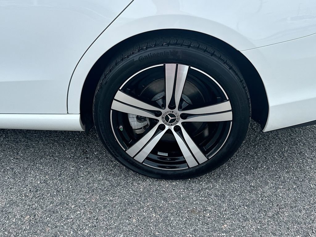 Used 2025 Mercedes-Benz C 300 Sedan image 24