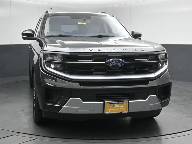 Certified 2025 Ford Expedition Platinum w/ Driver's Package AWD/4WD image 2