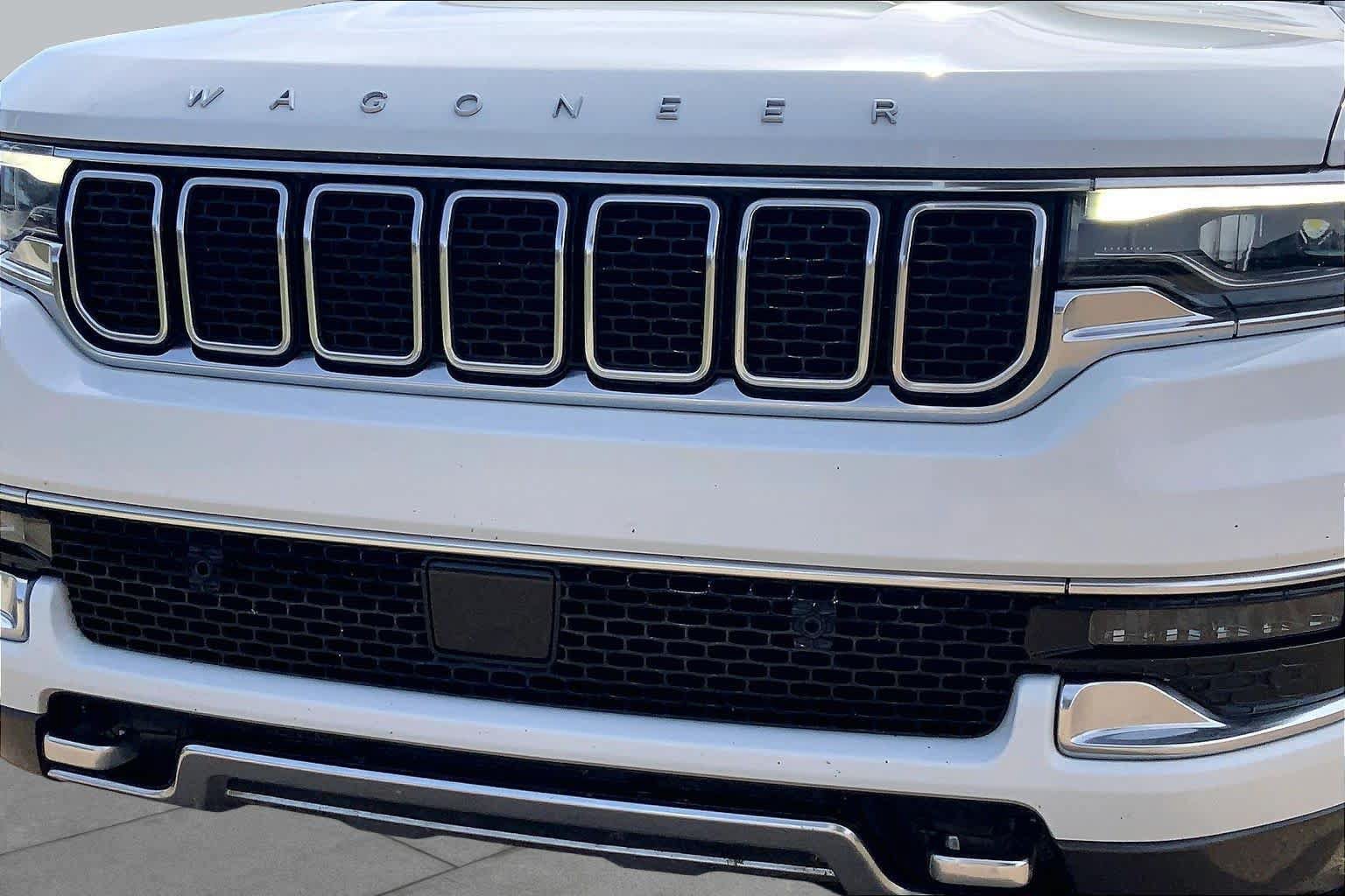 Used 2022 Jeep Wagoneer Series III w/ Premium Group I RWD image 30