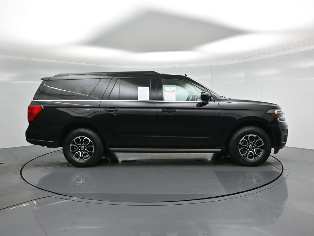 Certified 2022 Ford Expedition Max XLT image 8
