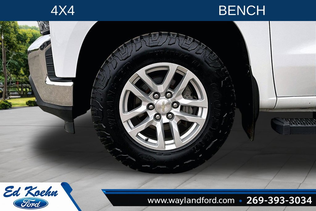 Used 2021 Chevrolet Silverado 1500 LT w/ Z71 Off-Road Package AWD/4WD image 9