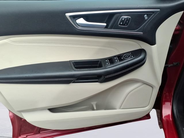 Certified 2023 Ford Edge Titanium AWD/4WD image 11