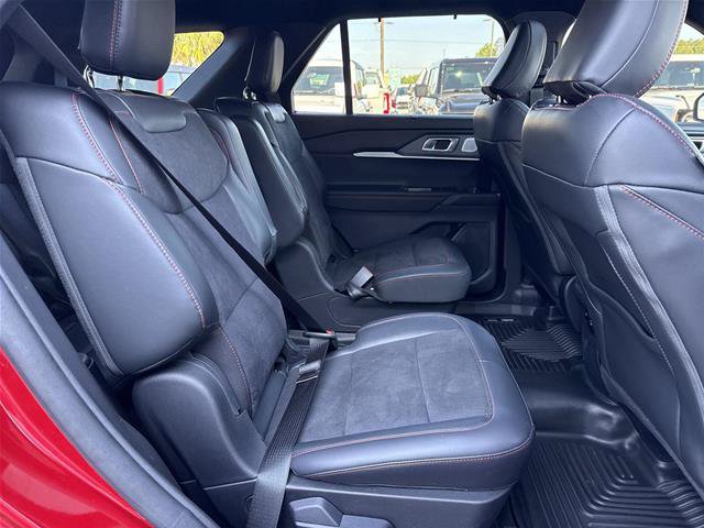 Certified 2025 Ford Explorer ST AWD/4WD image 22