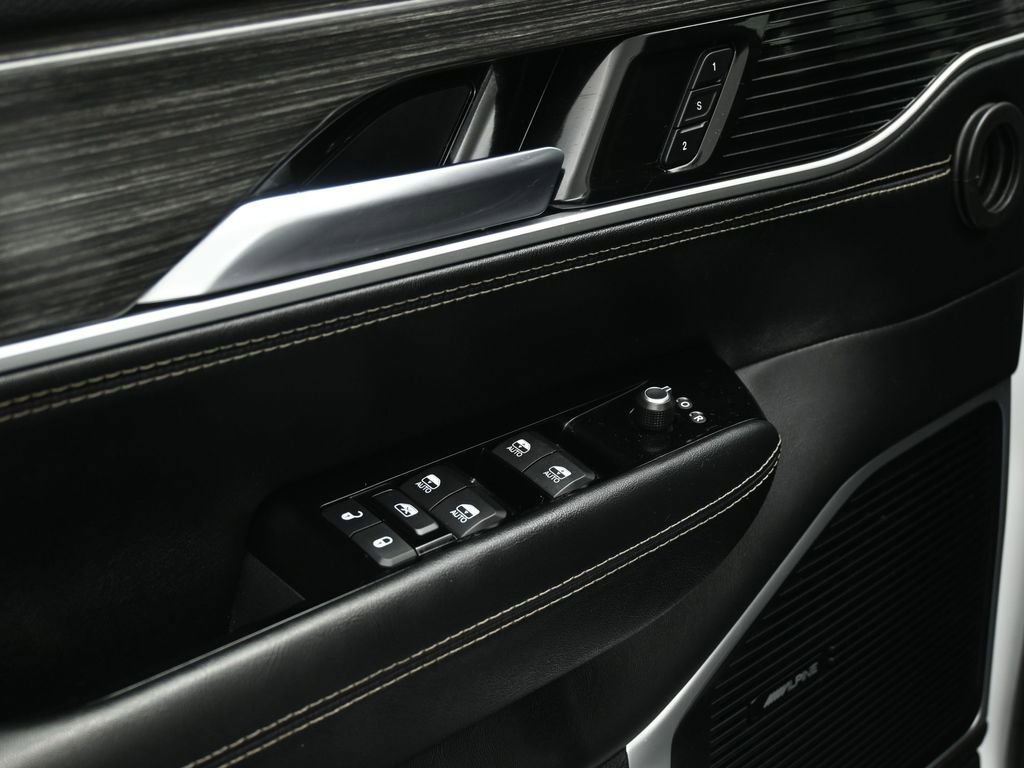 Used 2022 Jeep Wagoneer Series II image 10