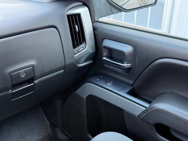 Used 2017 Chevrolet Silverado 1500 LT w/ All Star Edition image 14