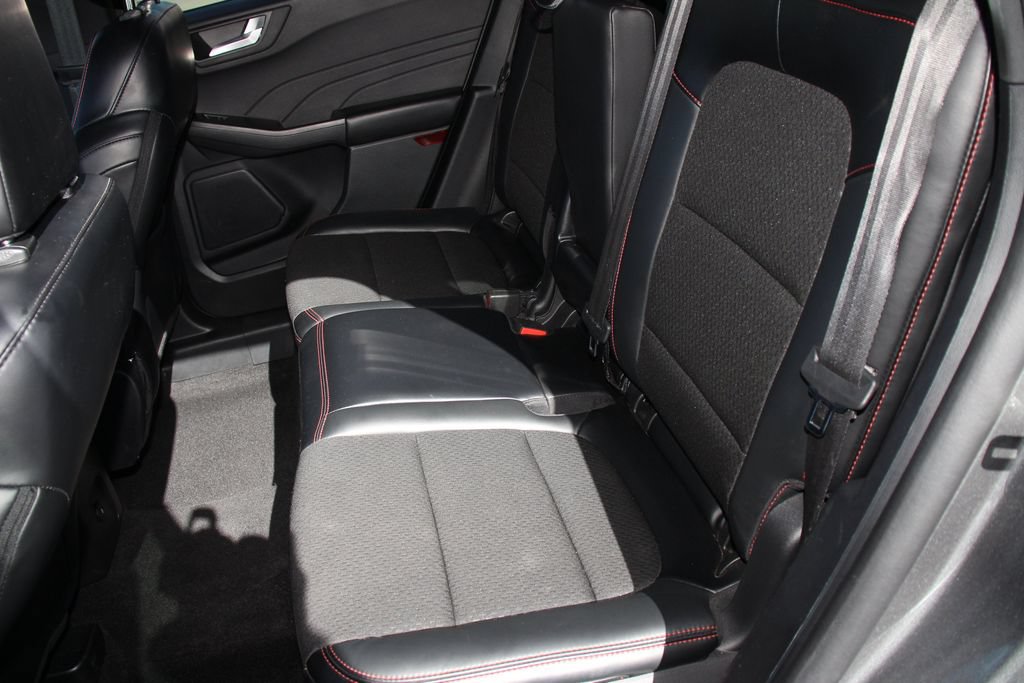 Certified 2025 Ford Escape ST-Line Select AWD/4WD image 20
