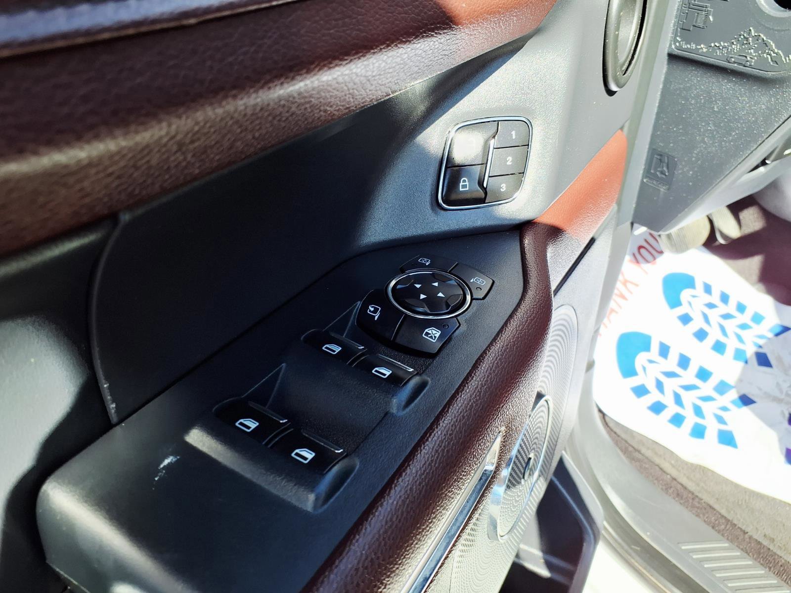 Certified 2023 Ford Expedition Limited image 23