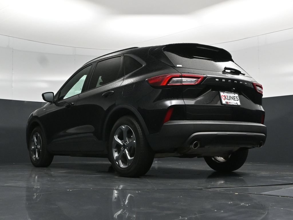 Certified 2025 Ford Escape ST-Line FWD image 49