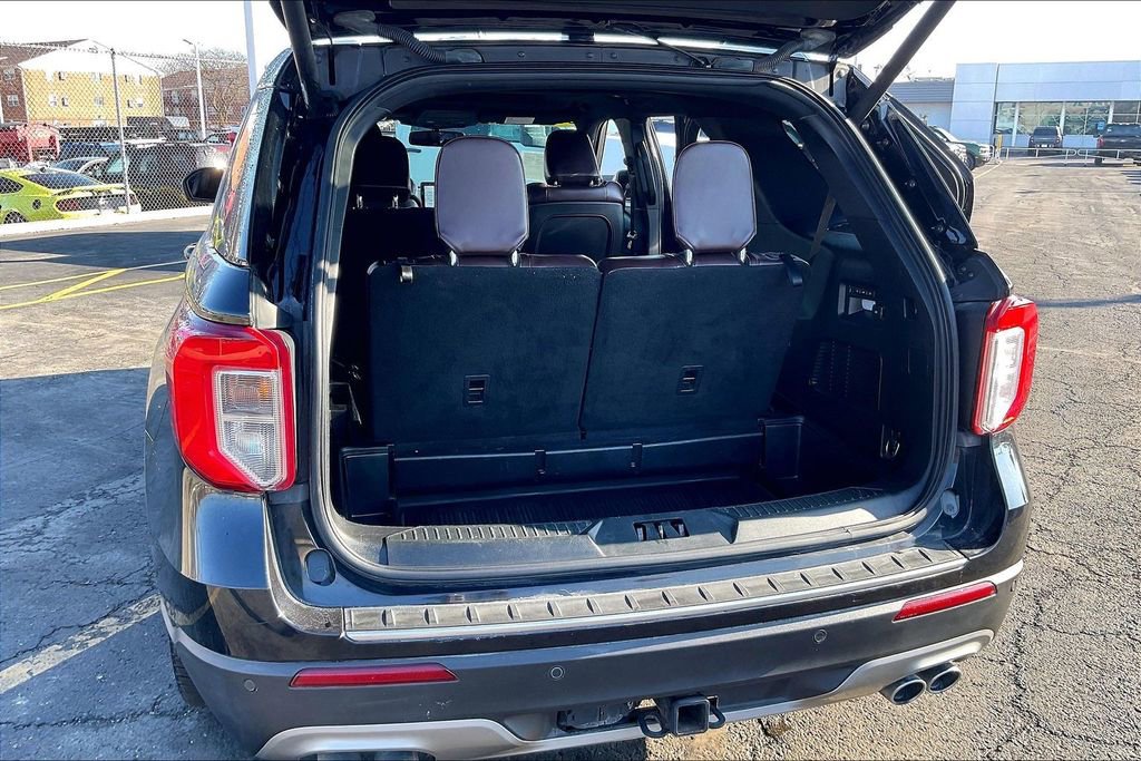 Certified 2020 Ford Explorer Platinum w/ Premium Technology Package image 27