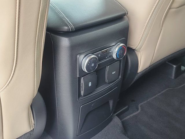 Certified 2022 Ford Explorer XLT w/ Equipment Group 202A RWD image 21