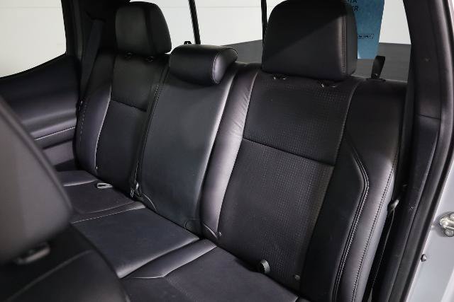 Used 2019 Toyota Tacoma TRD Sport AWD/4WD image 10