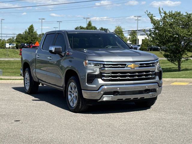 Used 2023 Chevrolet Silverado 1500 LTZ AWD/4WD image 3
