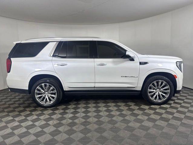 Used 2022 GMC Yukon Denali AWD/4WD image 2