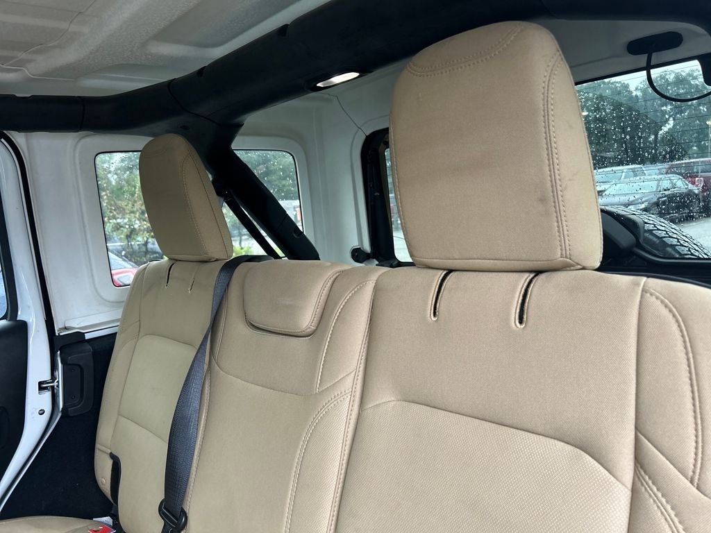 Used 2018 Jeep Wrangler Unlimited Sport image 15