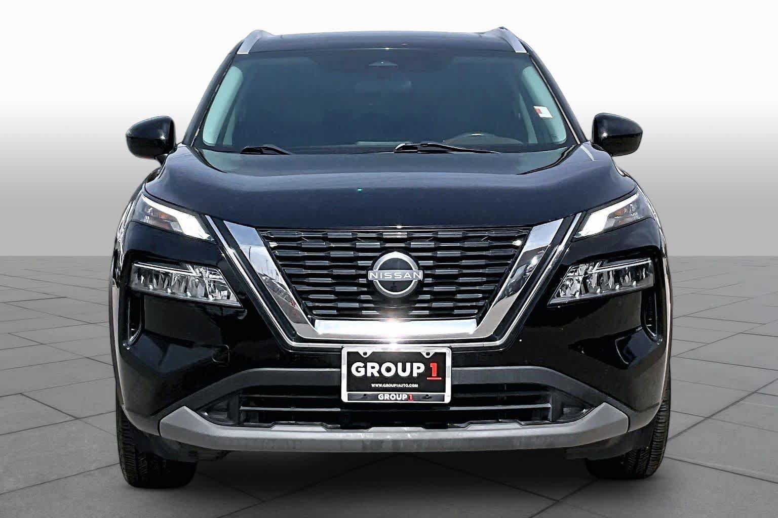 Used 2023 Nissan Rogue SV w/ SV Premium B Package FWD image 4
