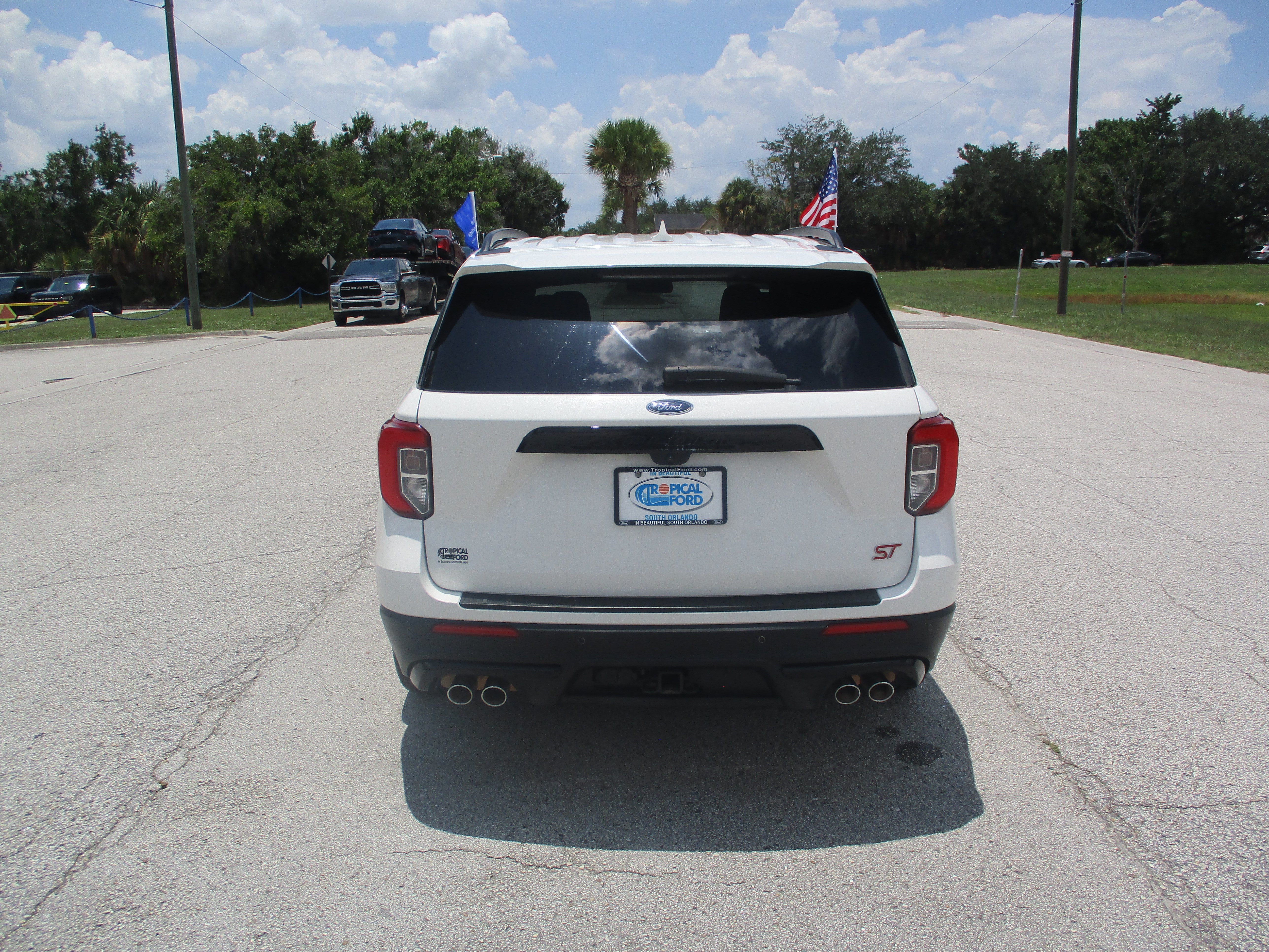 Certified 2022 Ford Explorer ST w/ Equipment Group 401A AWD/4WD image 6