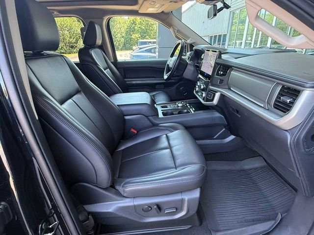 Certified 2024 Ford Expedition XLT RWD image 20