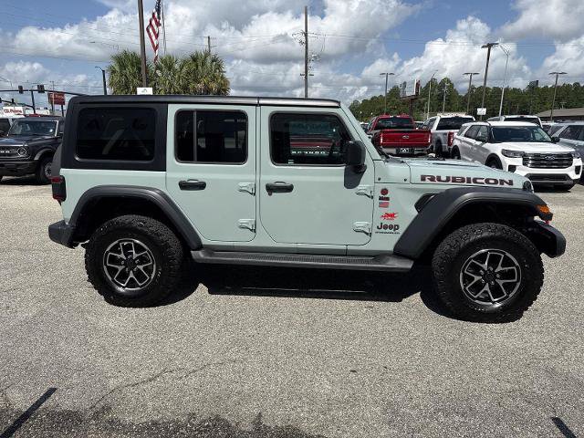Used 2024 Jeep Wrangler Unlimited Rubicon w/ Technology Group AWD/4WD image 14
