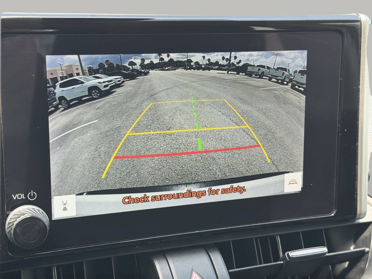Used 2024 Toyota RAV4 XLE FWD image 21