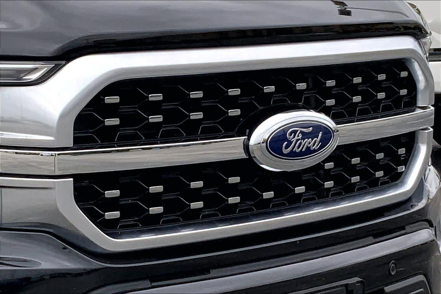 Certified 2023 Ford F150 Platinum AWD/4WD image 36
