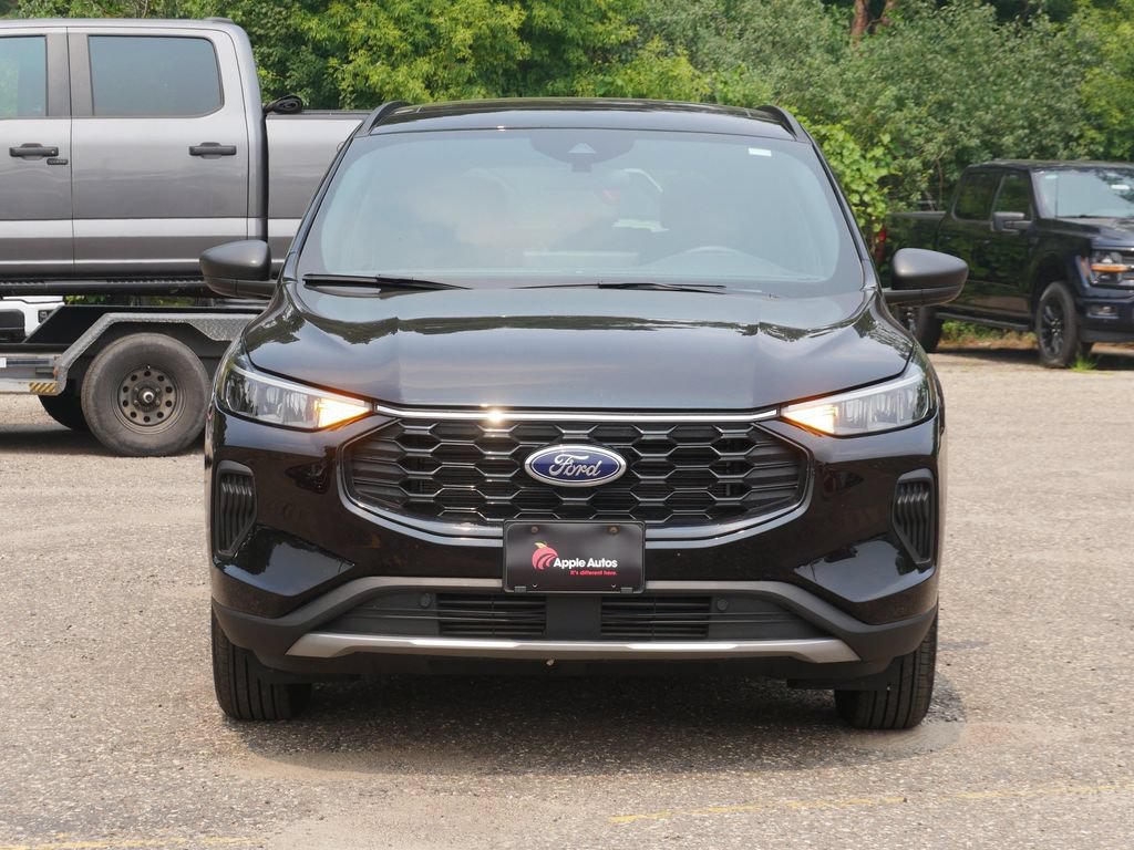 Certified 2025 Ford Escape ST-Line w/ Tech Pack #1 AWD/4WD image 8