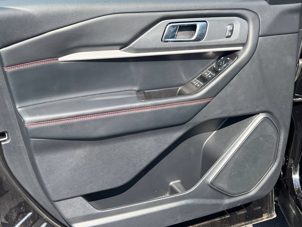 Certified 2026 Ford Explorer ST-Line RWD image 8