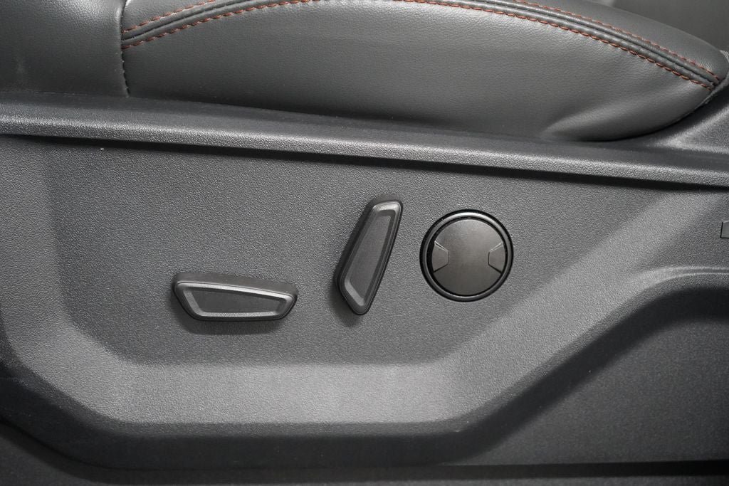 Certified 2025 Ford Expedition Active AWD/4WD image 14