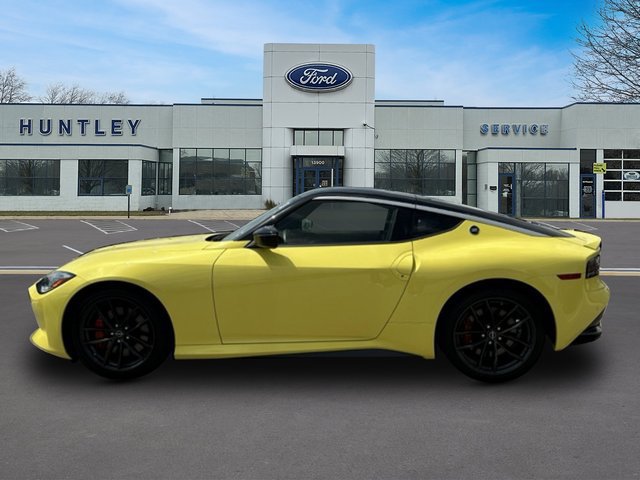 Used 2024 Nissan Z Performance w/ Floor Mat Package RWD image 6