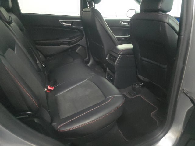 Certified 2024 Ford Edge ST-Line AWD/4WD image 7