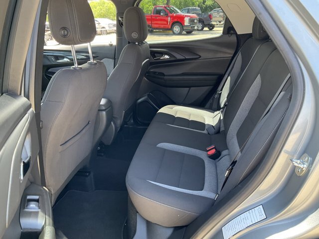 Used 2025 Chevrolet TrailBlazer LT AWD/4WD image 9
