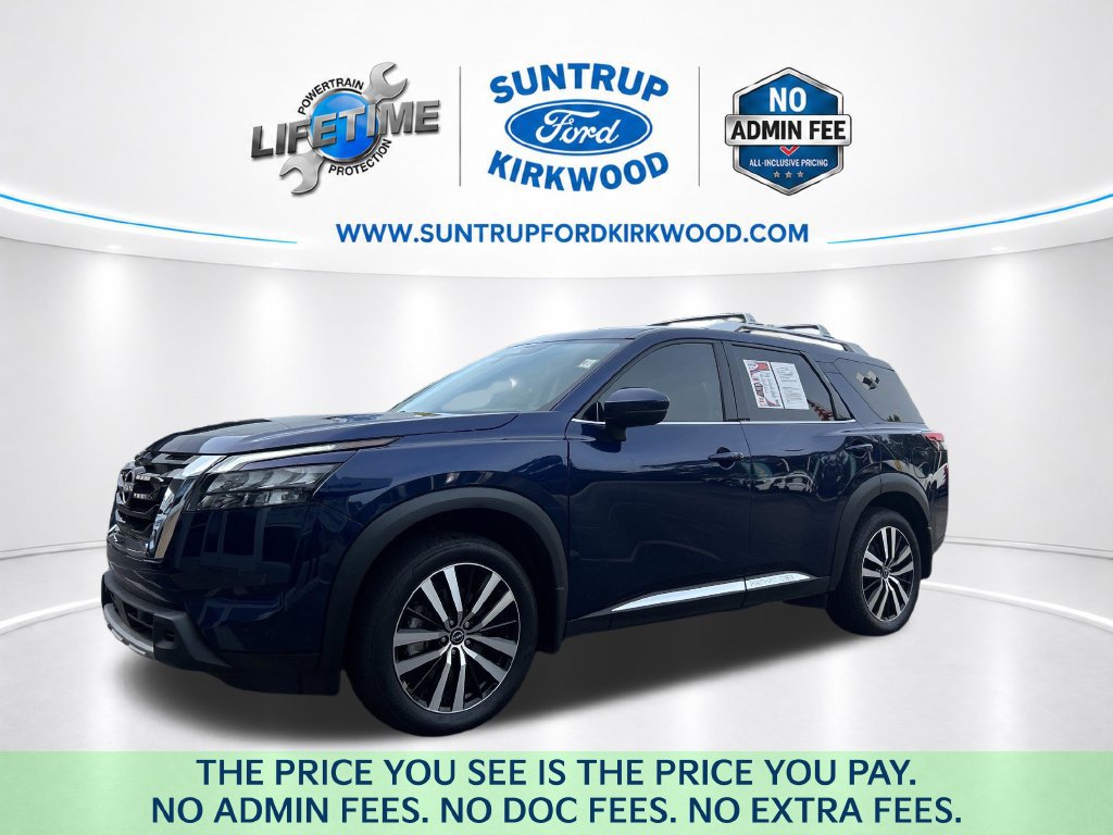 Used 2025 Nissan Pathfinder Platinum w/ Cargo Package FWD 360° Tour