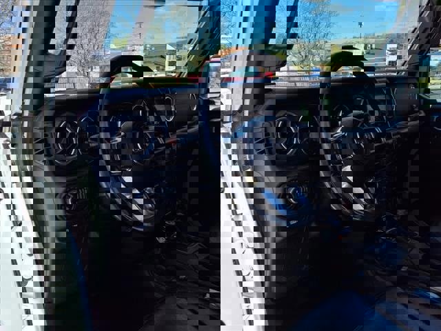 Used 2020 Jeep Gladiator Rubicon image 14