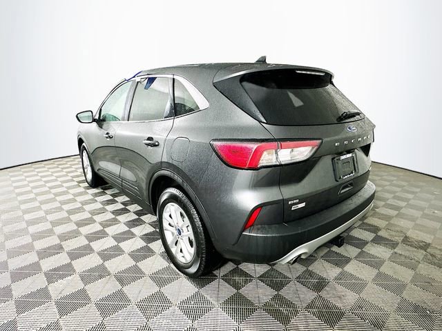 Certified 2020 Ford Escape SE image 9