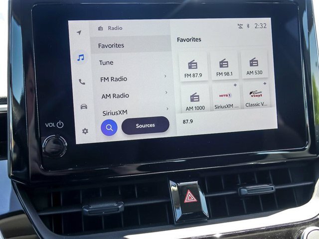 Used 2025 Toyota Corolla LE FWD image 19