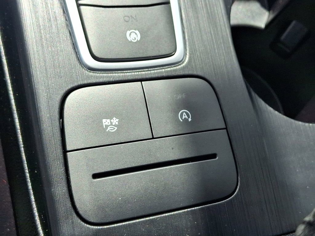Certified 2022 Ford Escape SE w/ SE Sport Appearance Package AWD/4WD image 26